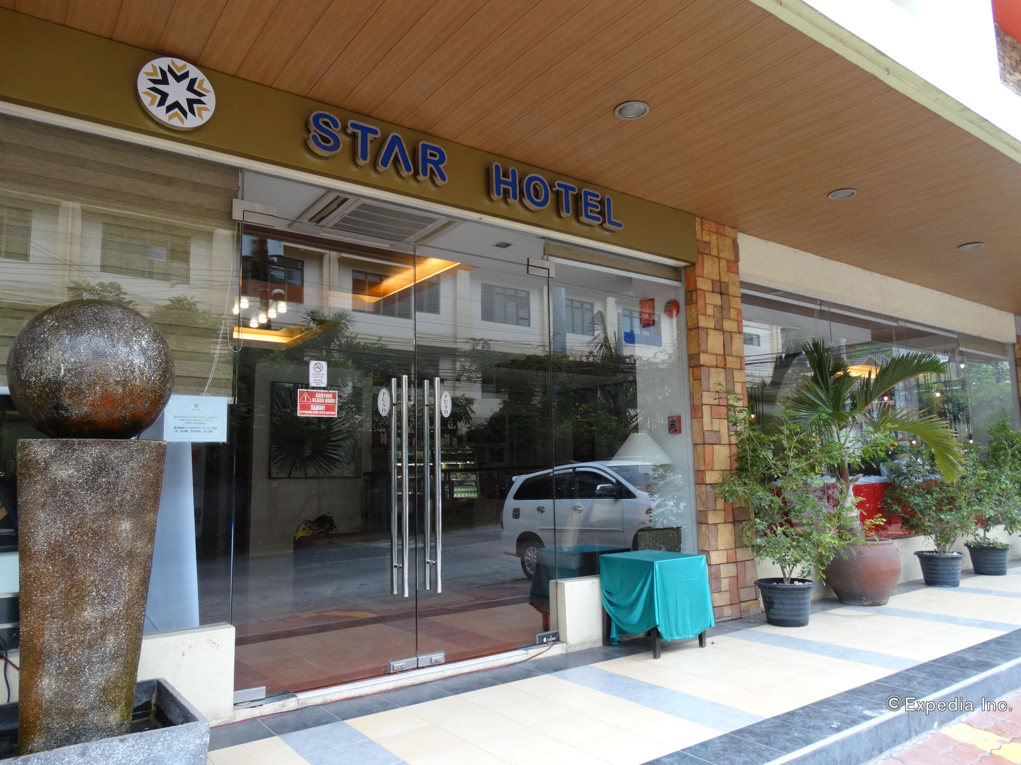OYO 635 Star Hotel Davao Stadt Exterior foto