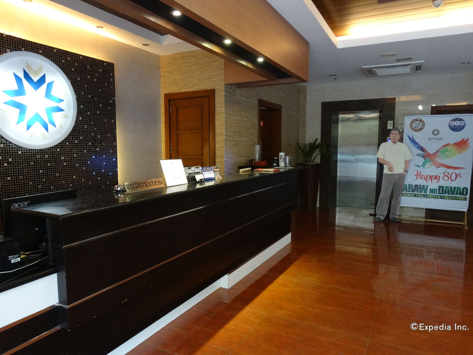 OYO 635 Star Hotel Davao Stadt Exterior foto